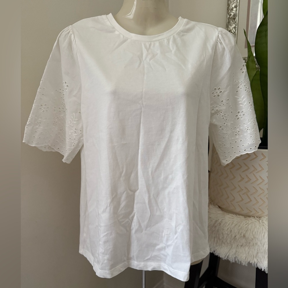 34. BNWOT Y. A.S. White Eyelet  Sleeve  Blouse